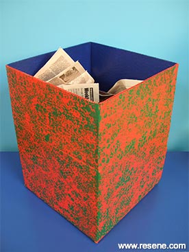 Make a wastepaper bin