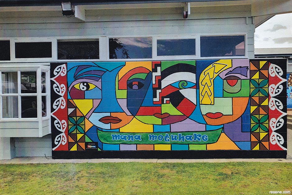 Levin Intermediate mural: Mana Motuhake – Identity themed