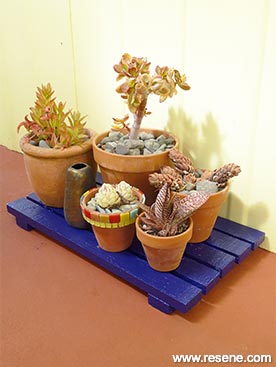 Plant pot stand