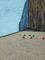 Make a  fabulous
petanque court
for some outdoor
recreation
