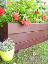 How to re-paint an old garden bed 