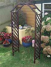  Change a kitset garden arch into an elegant garden feature with Resene Timber and Furniture Gel