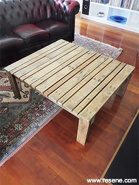 How to build a pallet coffee table