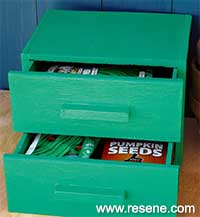 How to make a seed storage unit