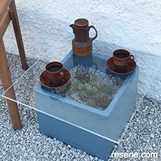 Turn a terracotta pot into an outside coffee table