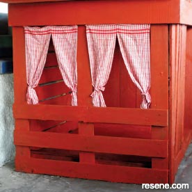 Build a pallet and paling playhouse
