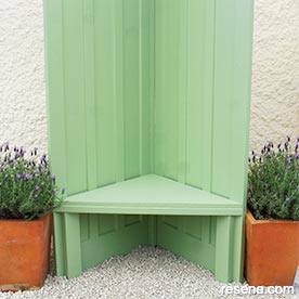 Build a corner seat for your garden