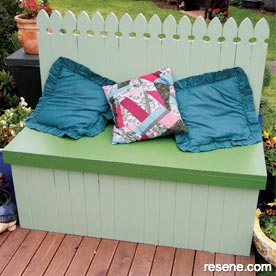 Sit and store handy storage bench