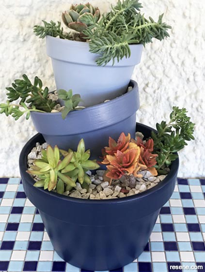 How to make a stacked planter