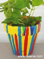 How decorate a dribble pot for your pot plants