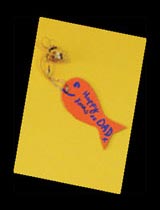 Create a goldfish gift tag