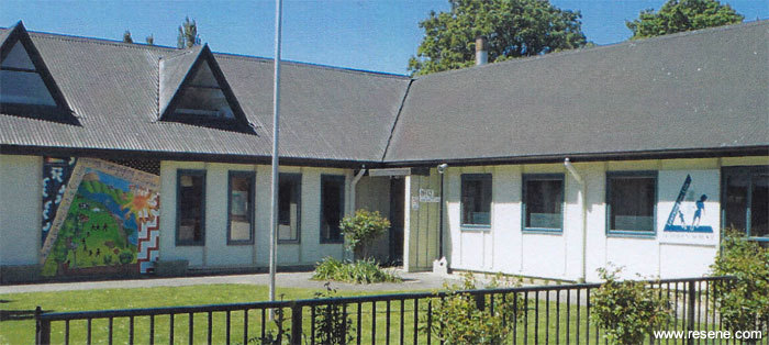 Lumsden School