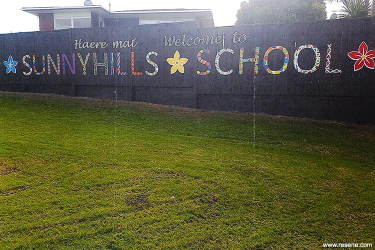 Sunnyhills School