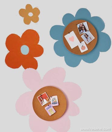 Flower motifs, flower pinboards
