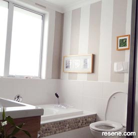 White and brown striped bathroom
