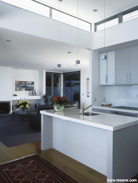 Open-plan kitchen integrated with livivng room