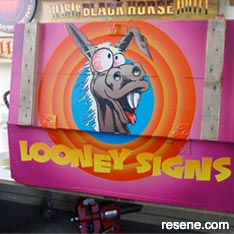 Looney Signs new sign kit box decorations