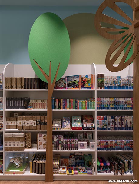Tree design - store shelving