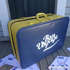 Paint an old suitcase 
