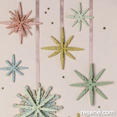 Make a christmas star decoration