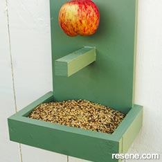 Build a bird feeder for your garden