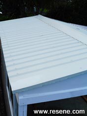 How to repaint a shed roof 