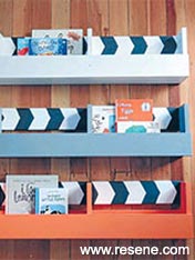 Make pallet style shelves